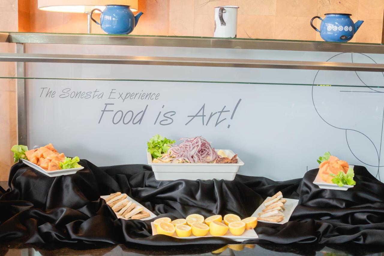 Sonesta Hotel Osorno Εξωτερικό φωτογραφία A buffet at a hotel